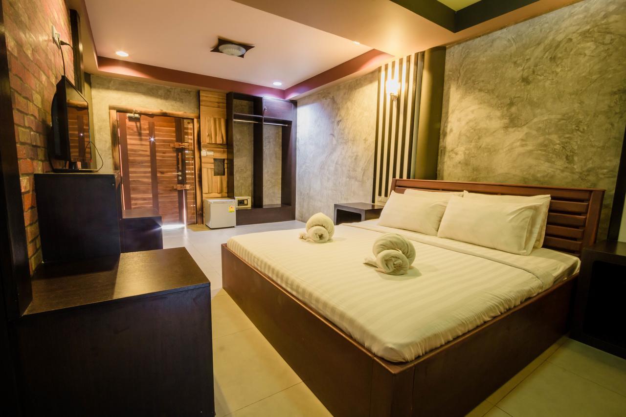 The Riverpool Resort And Spa Kanchanaburi Esterno foto