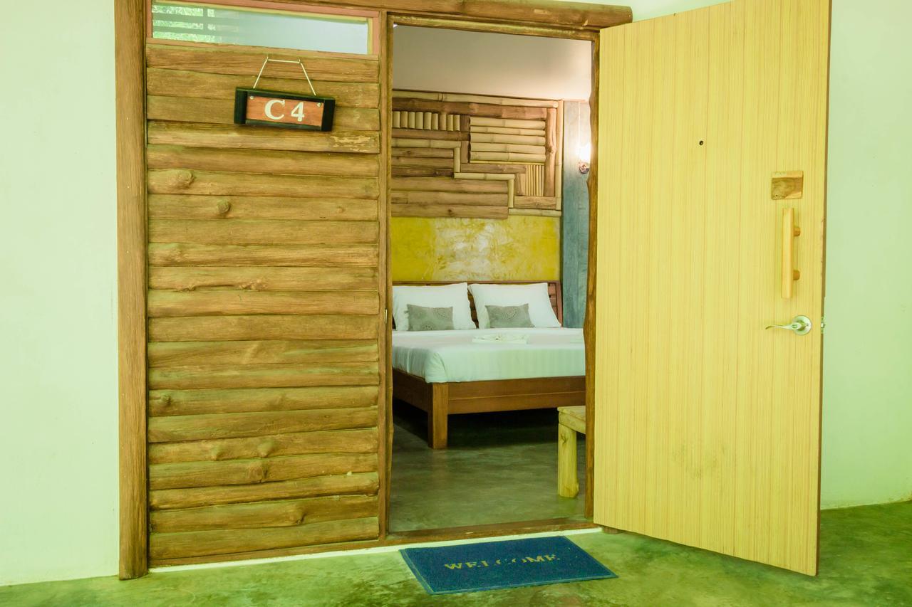 The Riverpool Resort And Spa Kanchanaburi Esterno foto