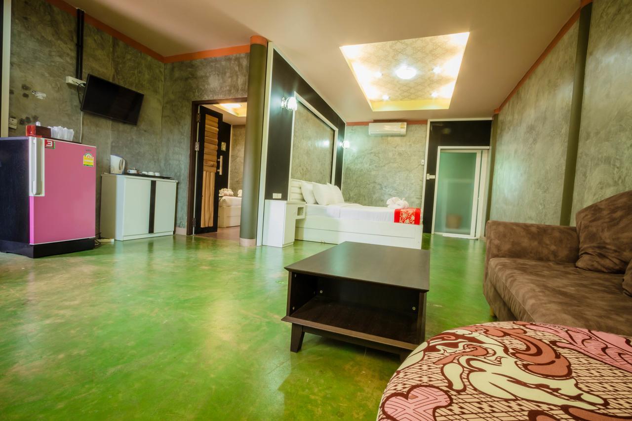 The Riverpool Resort And Spa Kanchanaburi Esterno foto