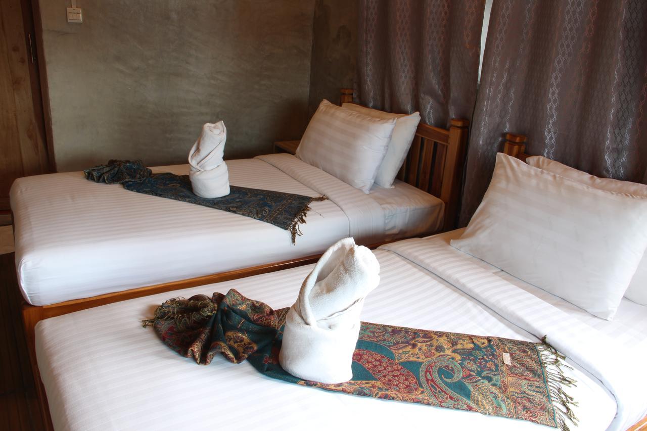 The Riverpool Resort And Spa Kanchanaburi Esterno foto