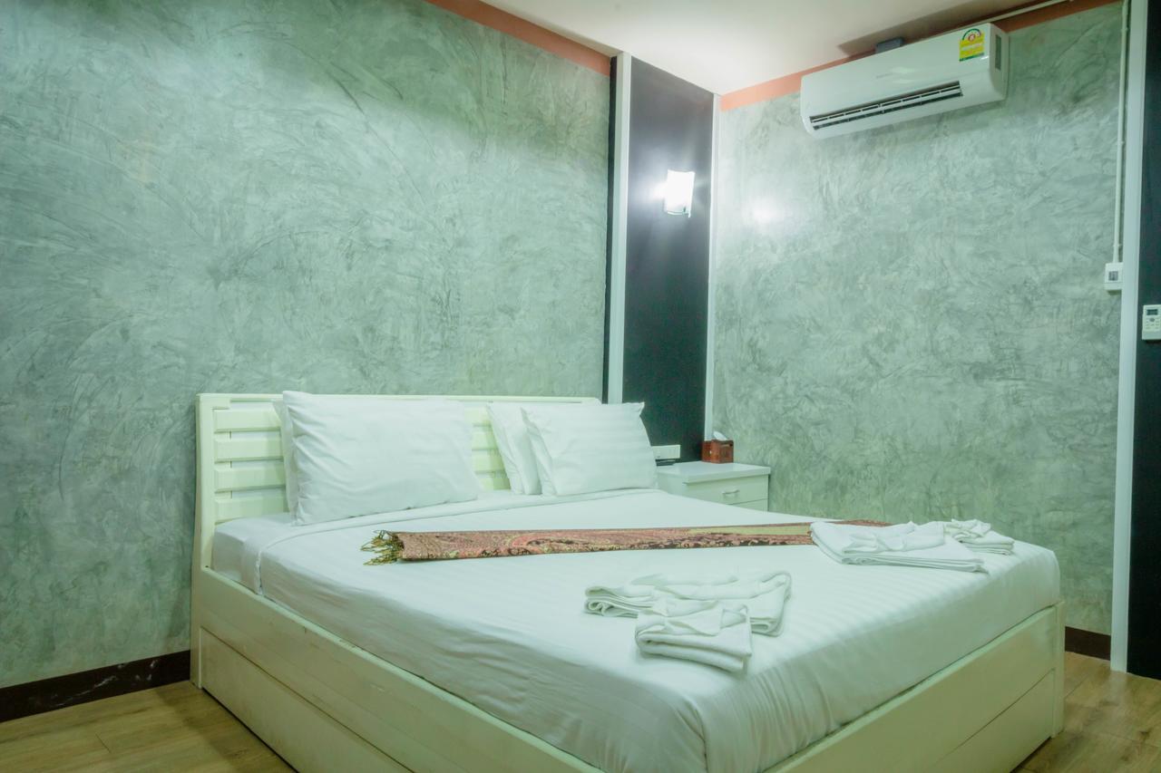 The Riverpool Resort And Spa Kanchanaburi Esterno foto