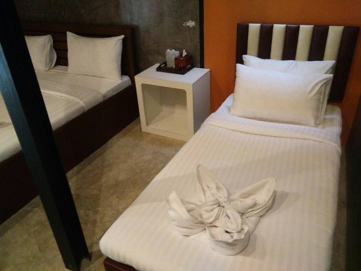 The Riverpool Resort And Spa Kanchanaburi Esterno foto