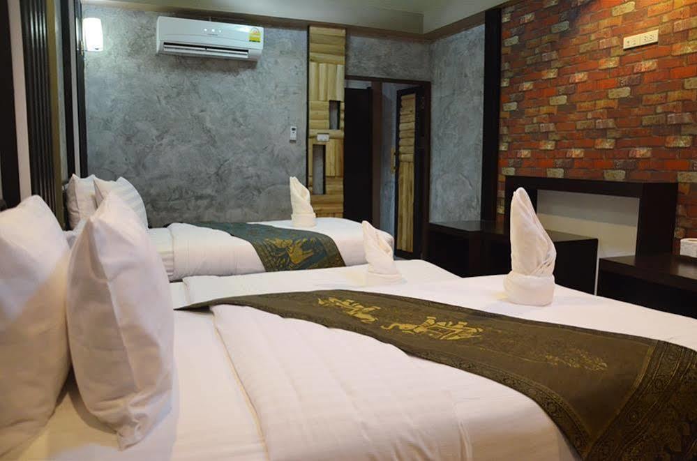 The Riverpool Resort And Spa Kanchanaburi Esterno foto