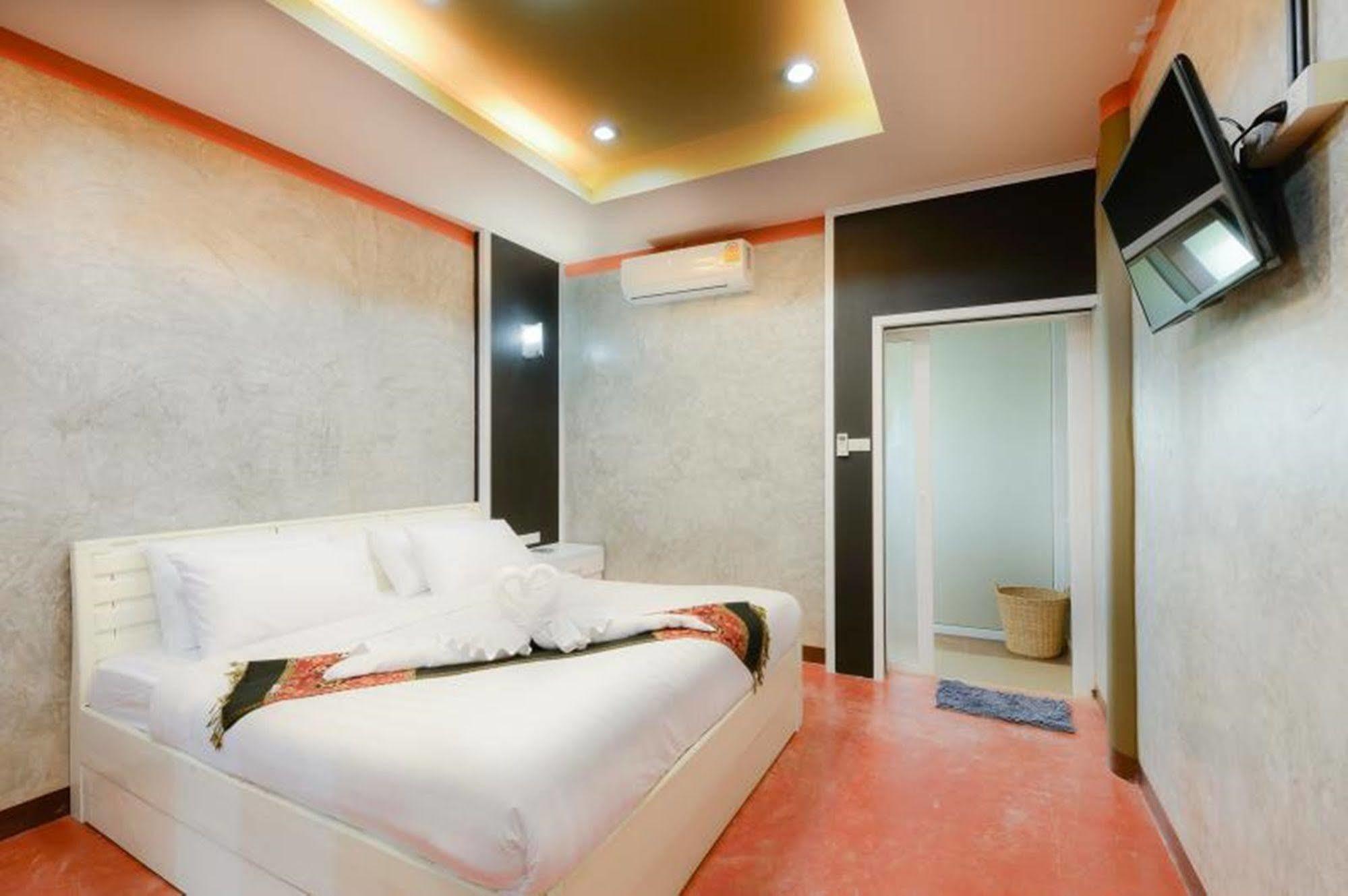 The Riverpool Resort And Spa Kanchanaburi Esterno foto