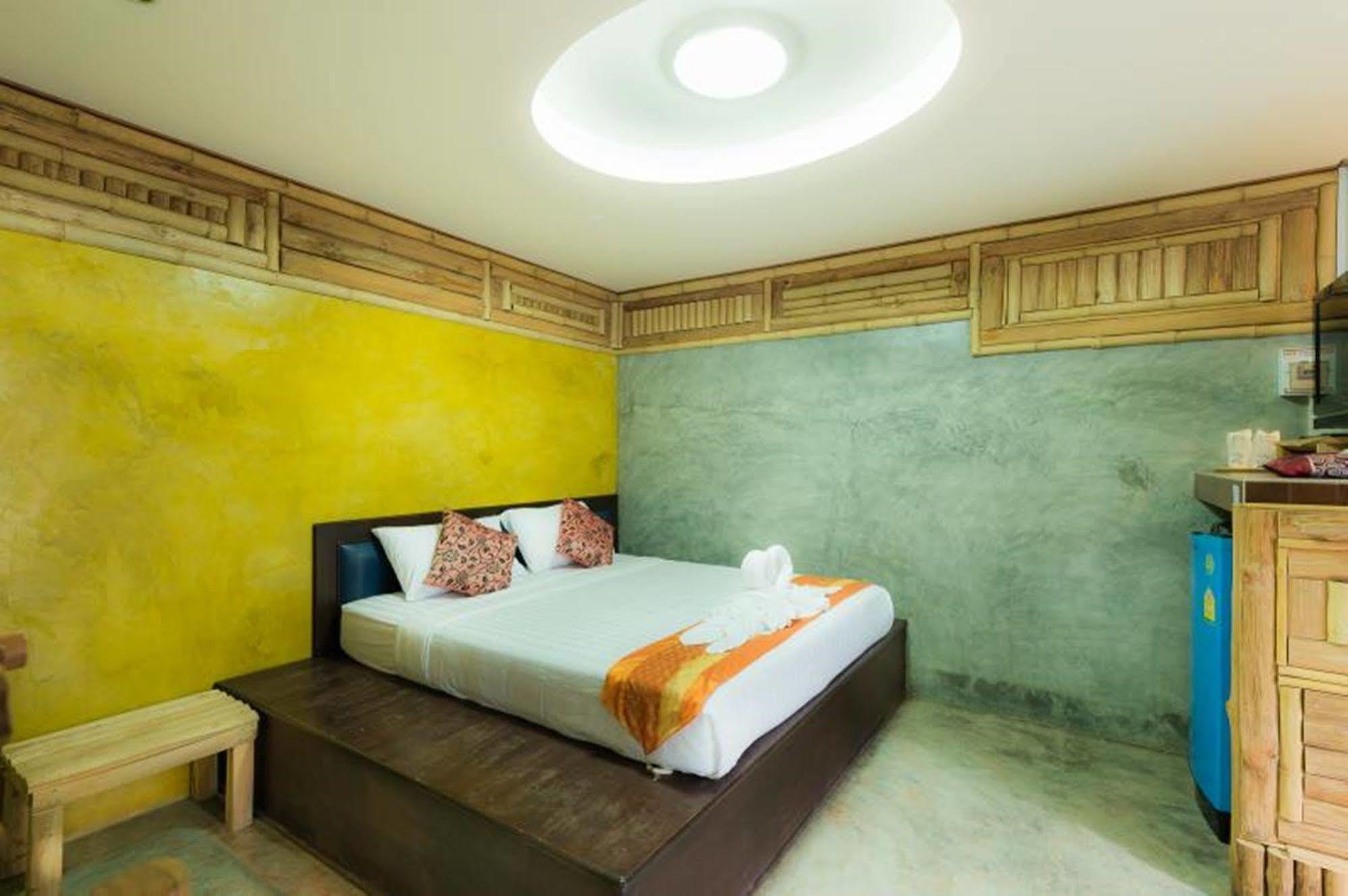 The Riverpool Resort And Spa Kanchanaburi Esterno foto